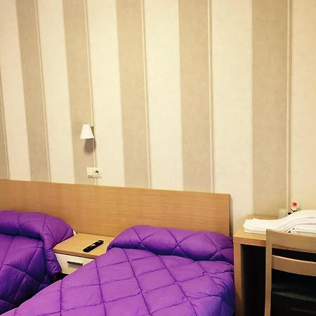 לוגרוניו Hostal La Cortijana מראה חיצוני תמונה