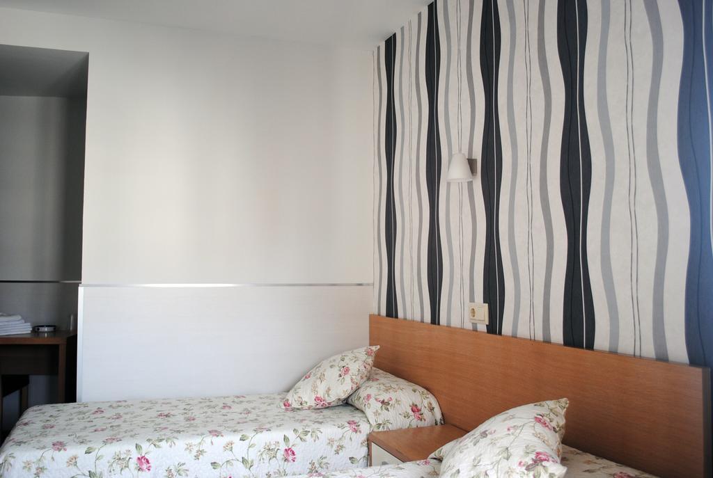 לוגרוניו Hostal La Cortijana מראה חיצוני תמונה