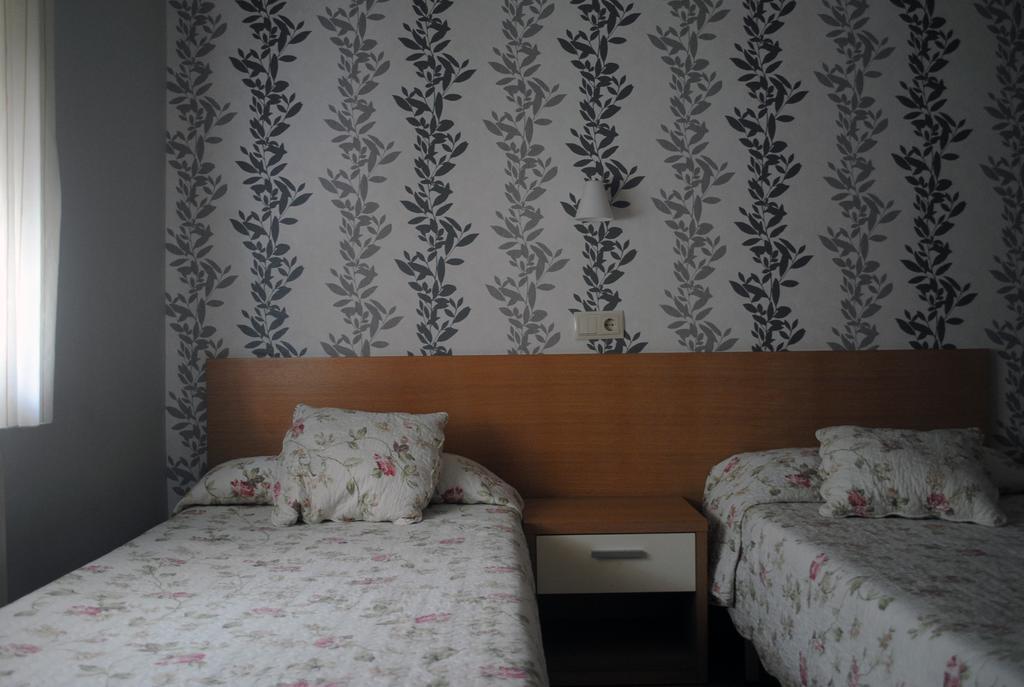 לוגרוניו Hostal La Cortijana מראה חיצוני תמונה