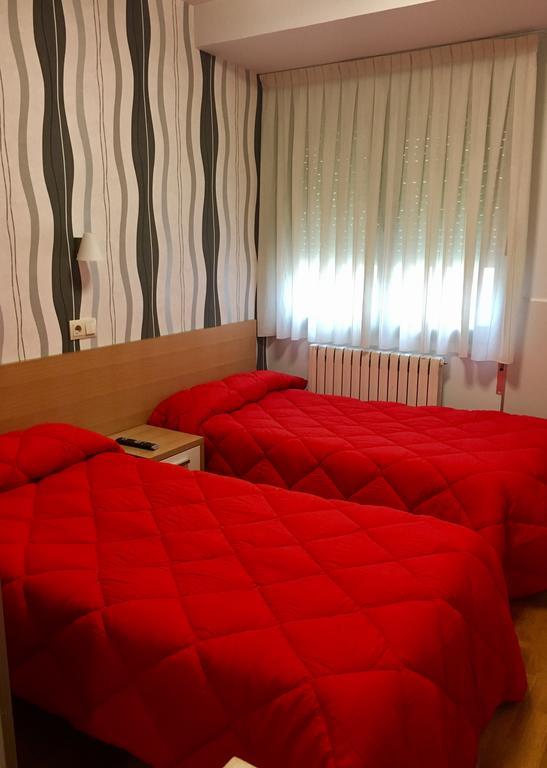 לוגרוניו Hostal La Cortijana מראה חיצוני תמונה