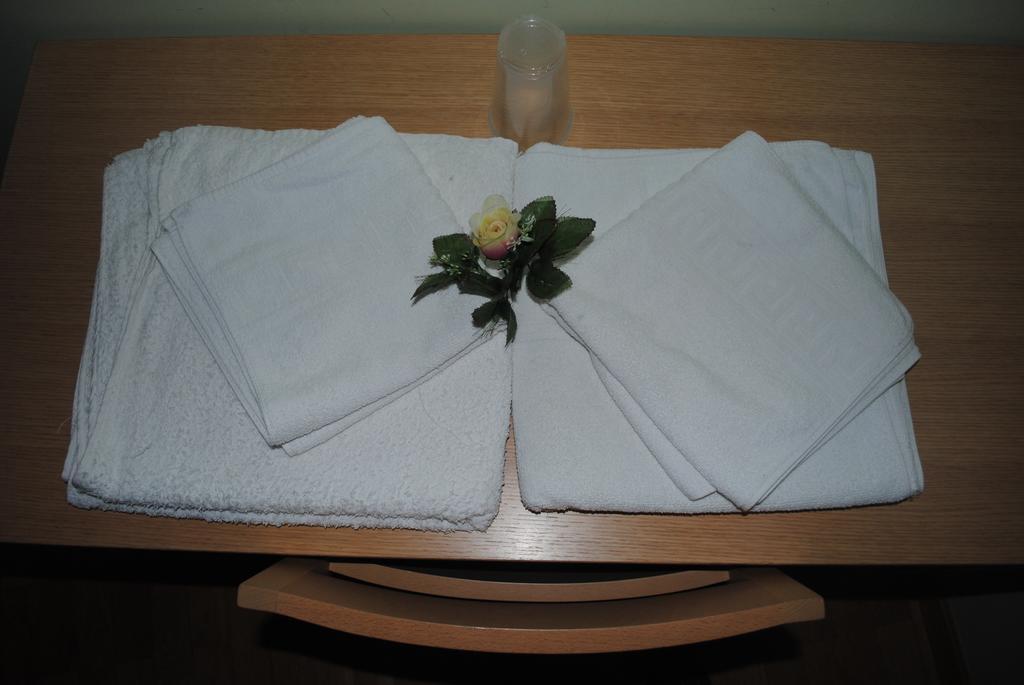לוגרוניו Hostal La Cortijana מראה חיצוני תמונה